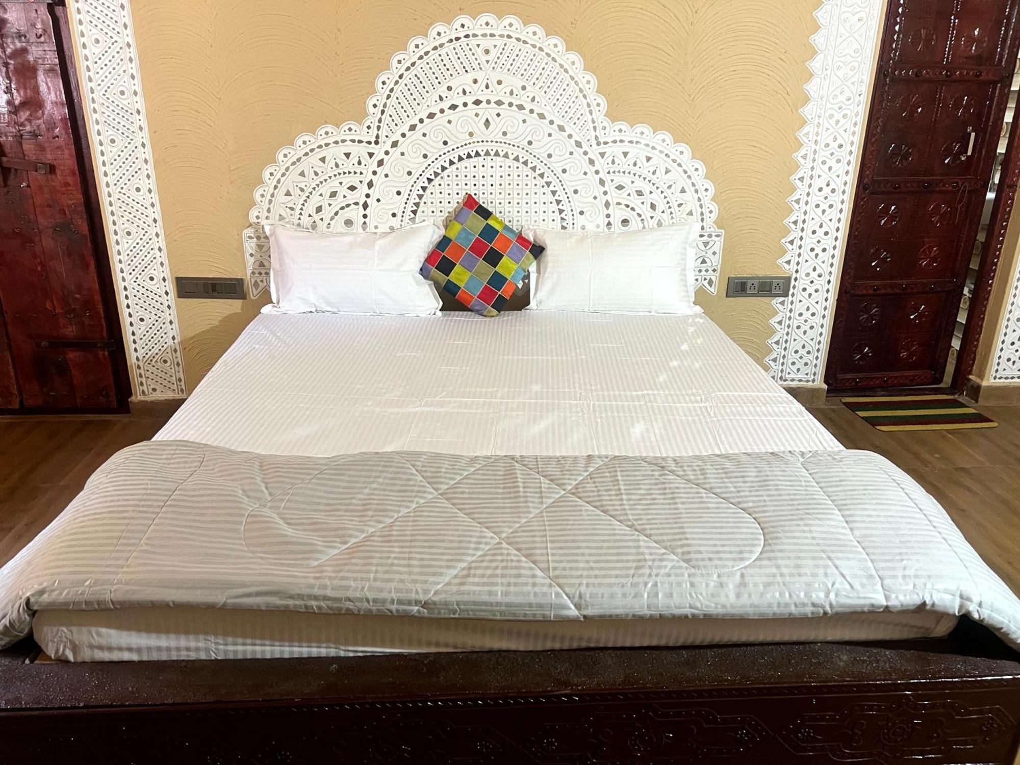The Kutch House Hotel ภุช ภายนอก รูปภาพ