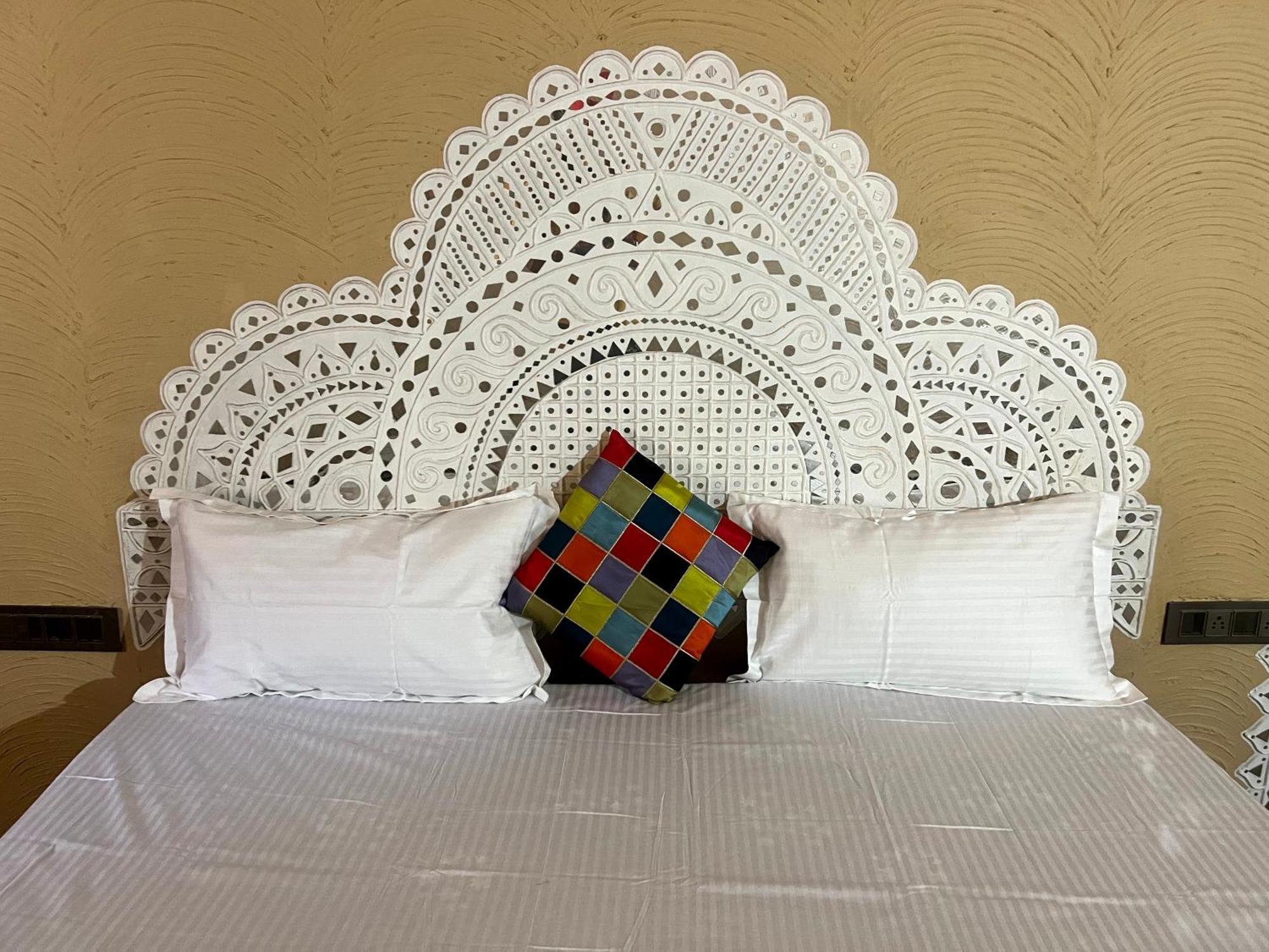 The Kutch House Hotel ภุช ภายนอก รูปภาพ