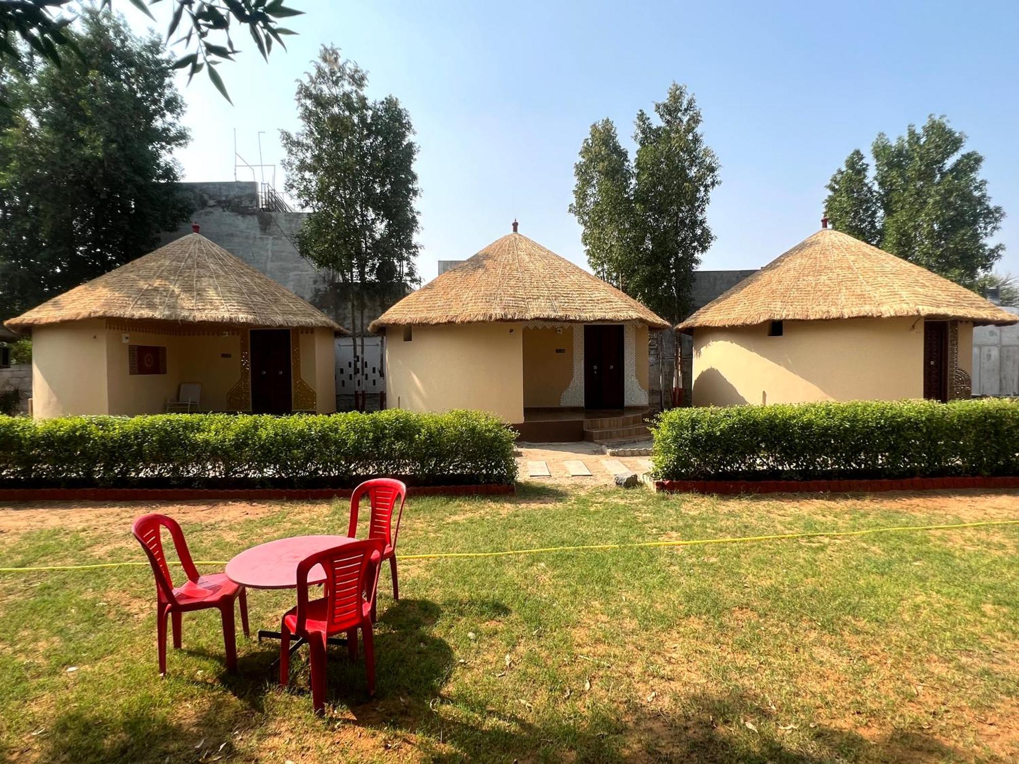 The Kutch House Hotel ภุช ภายนอก รูปภาพ