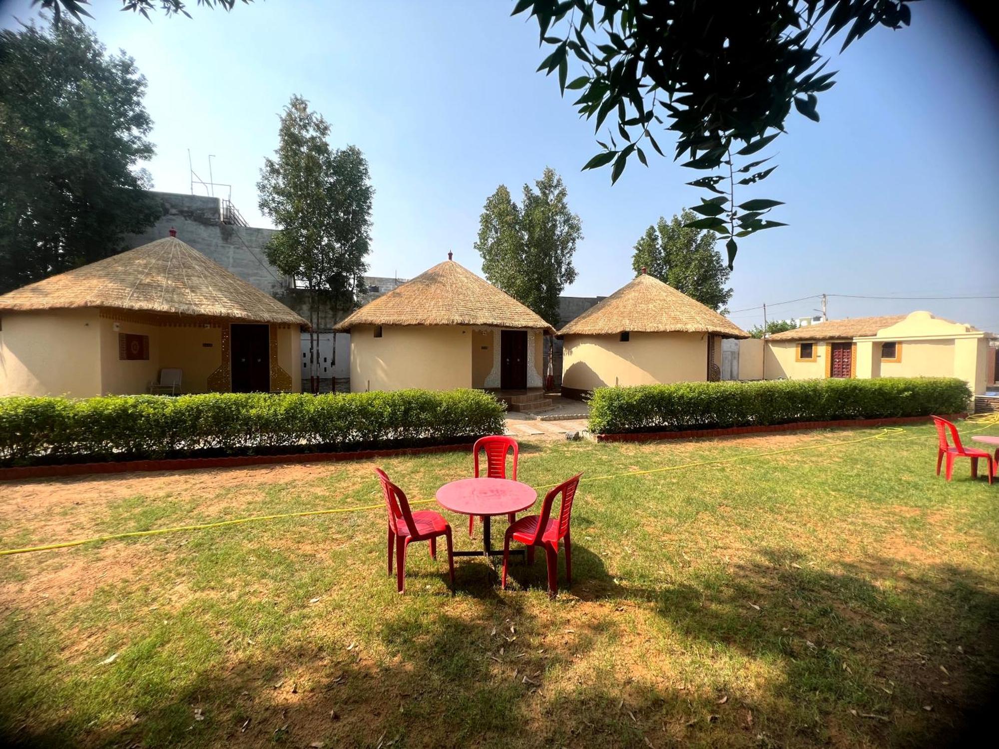 The Kutch House Hotel ภุช ภายนอก รูปภาพ